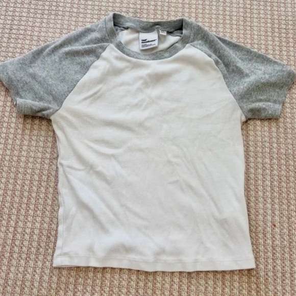 Aritzia Rib Knit Baby Tee - Picture 3 of 3